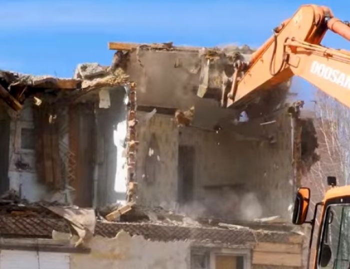 В Сургутском районе снесут 40 расселенных домов
