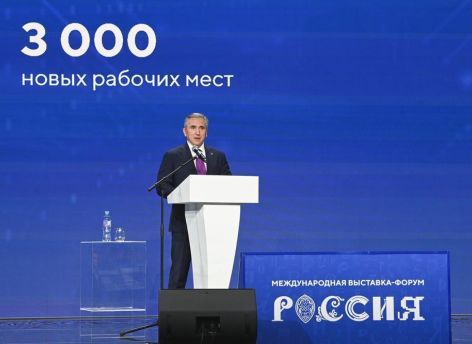 ​Масштабные тюменские проекты представил на выставке «Россия» Александр Моор