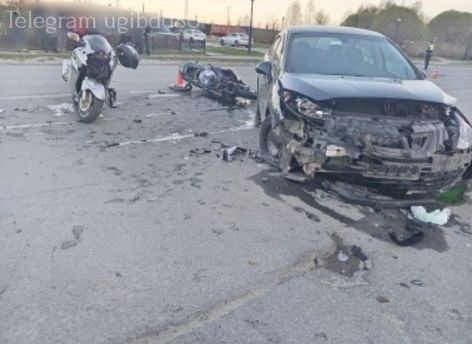 ​Два мотоциклиста столкнулись друг с другом в ДТП в Пыть-Яхе