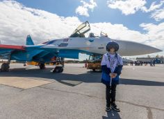 ​«Русские Витязи» провели экскурсию для юных сургутян