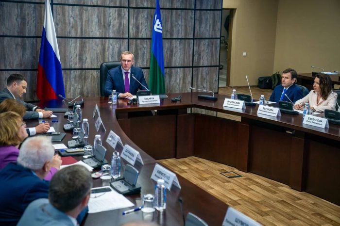 ​«Город должен создавать атмосферу комфорта, притягивать человека» – Руслан Кухарук встретился с сургутским бизнесом