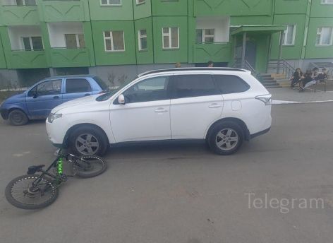 ​Два юных велосипедиста из Нижневартовска угодили под колеса автомобилей