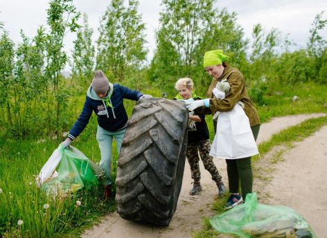 Сургутян зовут поиграть и собрать мусор