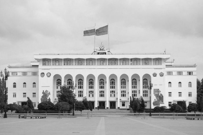 ​В Дагестане объявили трехдневный траур после нападения боевиков