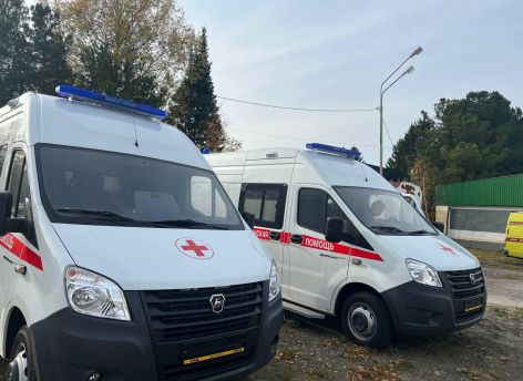 ​В ХМАО скорой медицинской помощи привезли новые автомобили