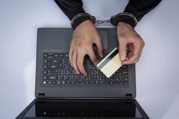 ​Сургутянка доверилась мошенникам и лишилась 53 тысяч рублей