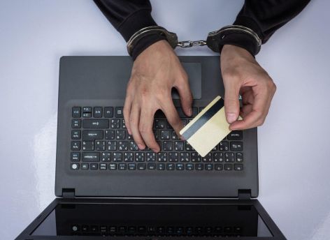 ​Сургутянка доверилась мошенникам и лишилась 53 тысяч рублей
