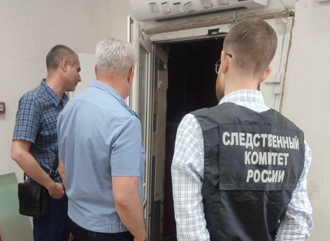 ​В ХМАО ребенка насмерть задавило грузовым лифтом