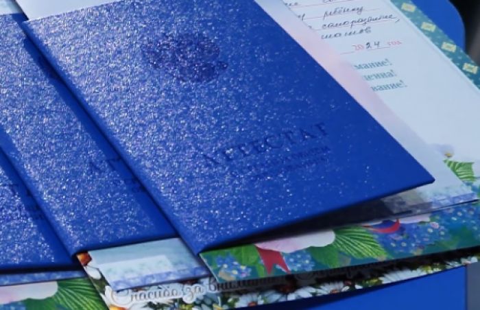 ​В школах Сургутского района проходят выпускные