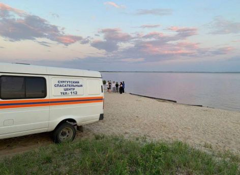«Идет мелко - и резкий свал». Сургутян предупредили об опасности водоемов