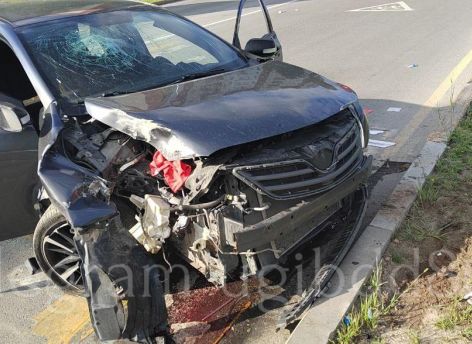 ​Житель Лангепаса врезался на большой скорости в опору линии электропередач