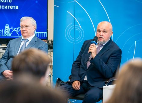 Новый министр энергетики в Сургуте встретился со студентами, обсудил подготовку кадров и похвалил Сургутнефтегаз