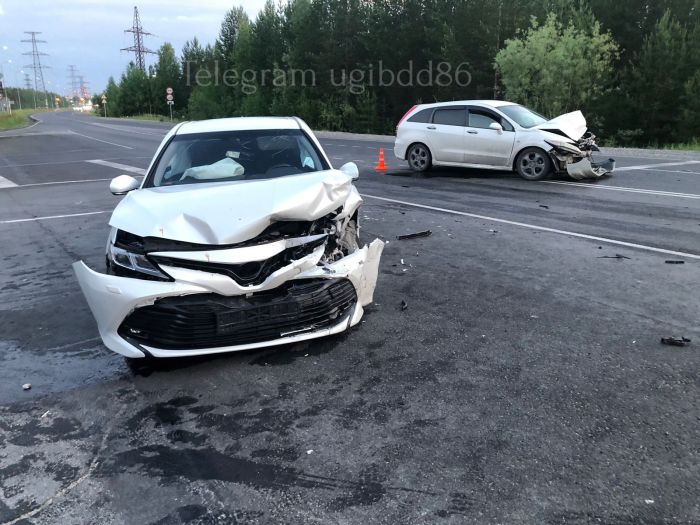 ​Три человека пострадали в ДТП в Сургутском районе