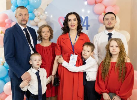 ​Семья из Сургута победила во Всероссийском конкурсе «Семья года» 