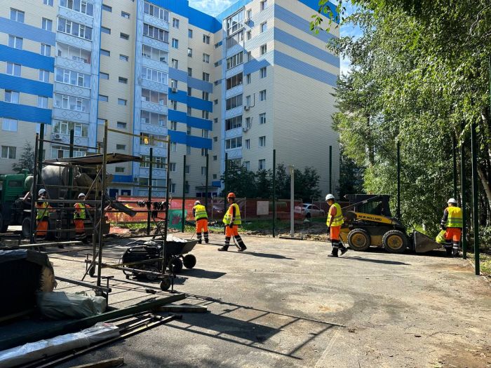 ​В Сургуте на 30% готова спортплощадка в микрорайоне 20А
