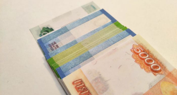 ​Работодатели ХМАО повысили зарплаты на 26%