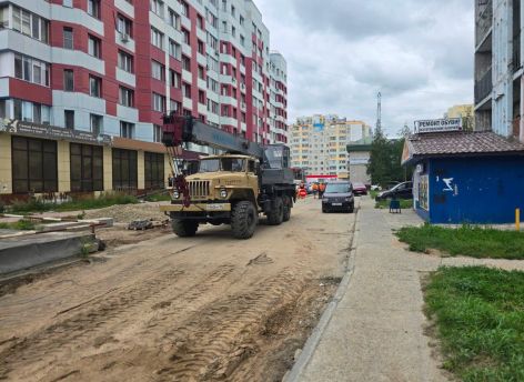 ​Ремонт внутриквартального проезда к школе №45 в Сургуте стартовал