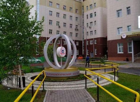 ​В Сургутском кардиоцентре десятки пациентов получили пищевое отравление. Их жизням ничего не угрожает
