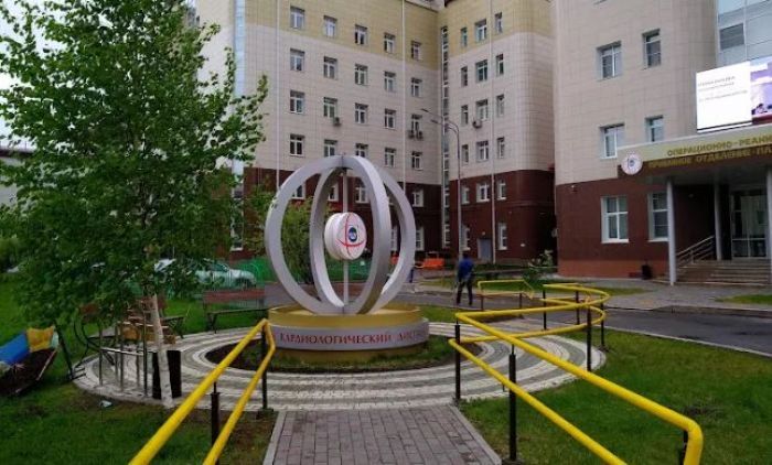 В Сургутском кардиоцентре выявили сальмонеллез: что предпринимается?