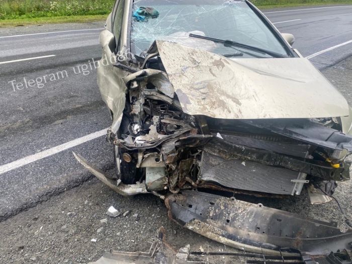 ​На трассе «Югра» водитель Honda спровоцировал опрокидывание другого авто