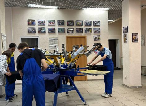 ​В Сургуте подростки могут работать летом в четырех подразделениях