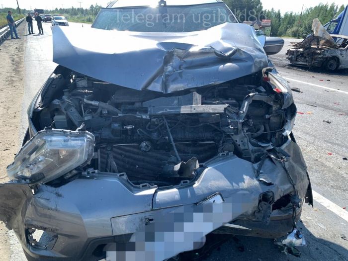 ​На автодороге «Сургут − Нижневартовск» в ДТП пострадали женщина и ребенок
