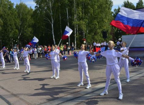 ​В Югре масштабно отметят 30-летие российского триколора