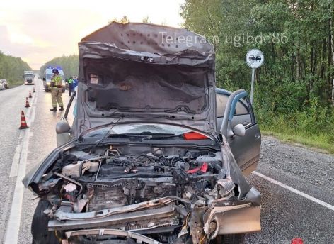 ​В ХМАО водитель «ВАЗ» выехал на встречку и устроил ДТП с пятью пострадавшими