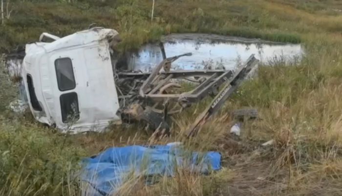 ​Два пассажира скончались от травм в ДТП на трассе «Сургут-Салехард»