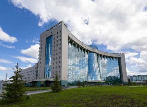 ​После долгой стройки в Нижневартовске открылась окружная клиническая больница. Что она значит для жителей Югры