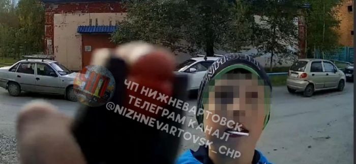 Юный хулиган из Нижневартовска залил перцовкой домофон – пострадал ребенок