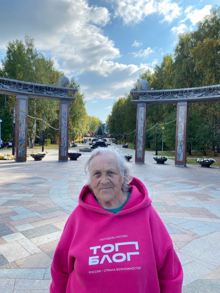 ​Югру посетила тревел-блогер Бабушка Женя