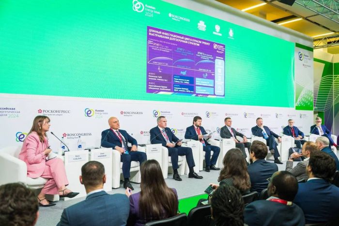​Руслан Кухарук заявил, что будет поддерживать нефтяников, которые готовы вкладываться в развитие новых месторождений