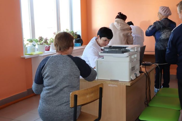 ​Тюменские врачи в рамках проекта «Здоровое село» приехали в Упоровский район