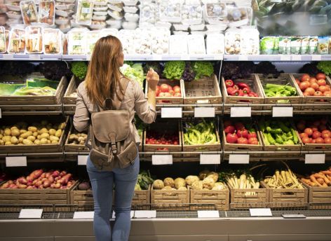 Магазины в ХМАО оштрафовали за высокие цены на продукты