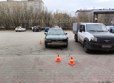 ​В ХМАО водитель без прав наехал на пешеходов