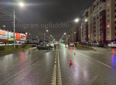 ​Житель Сургута нарушил ПДД и устроил автоаварию  