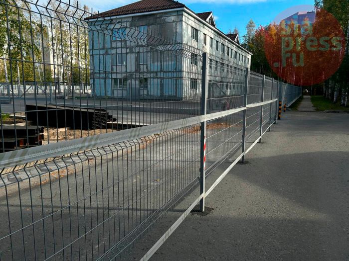В Думе Сургута всплыли новые подробности о заборе на бульваре Свободы