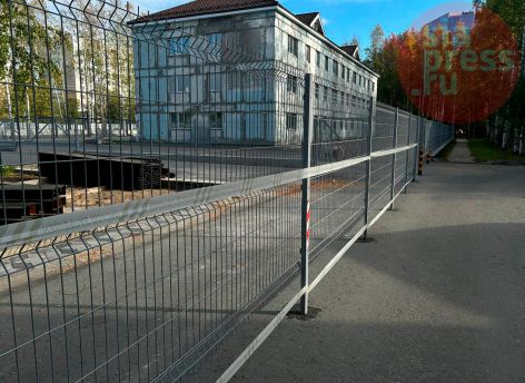 В Думе Сургута всплыли новые подробности о заборе на бульваре Свободы
