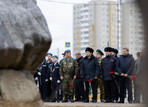 ​В Сургуте заложили камень для Сквера памяти героев, погибших при исполнении долга