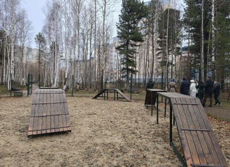 Завершается трехлетнее благоустройство сквера в микрорайоне 20А Сургута