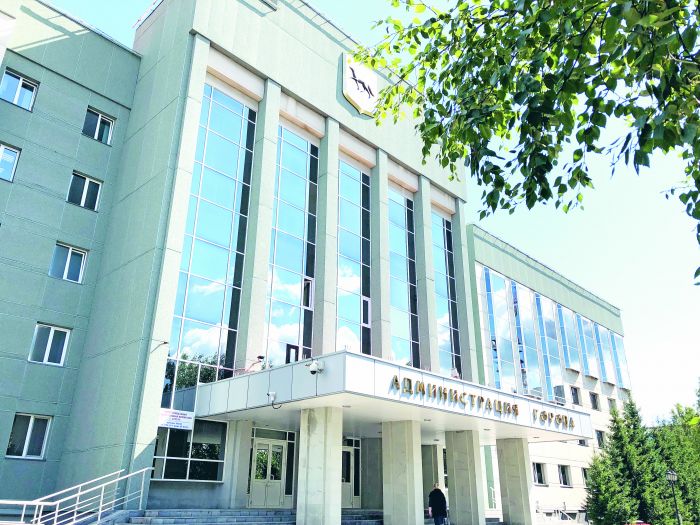 ​Власти Сургута объяснили, почему в департаменте образования работали силовики