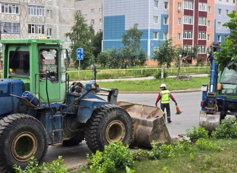 ​Первый этап ремонта дороги на улице Югорской в Сургуте завершен