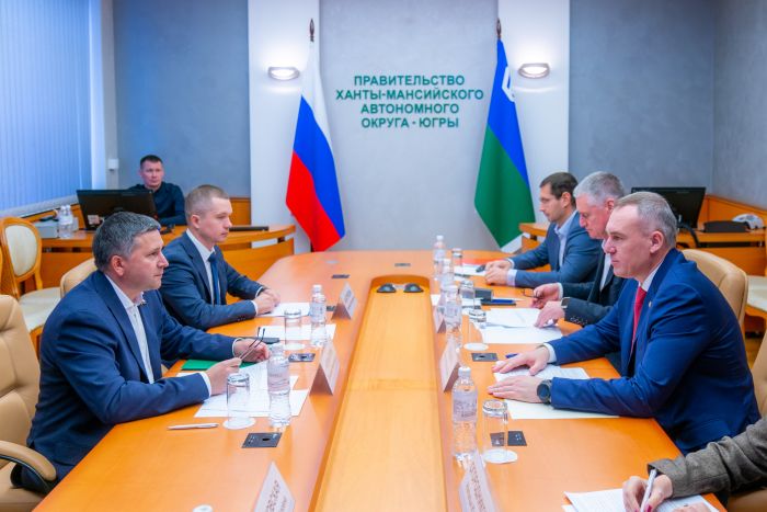 ​Руслан Кухарук с Дмитрием Кобылкиным обсудили вопросы развития Арктики