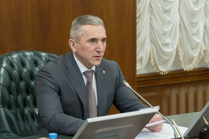 ​Александр Моор провел совещание по обеспечению законности в сфере ЖКХ
