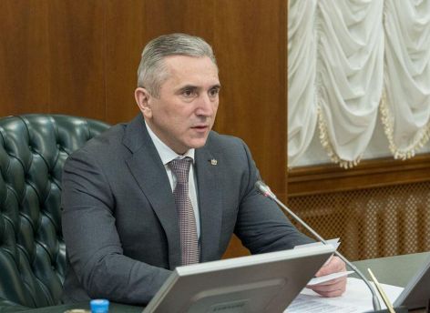 ​Александр Моор провел совещание по обеспечению законности в сфере ЖКХ
