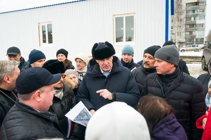 ​Руслан Кухарук встретился с жителями Нижневартовска, обеспокоенными строительством нового храма