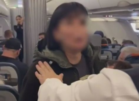 Пьяная югорчанка устроила дебош на борту самолета