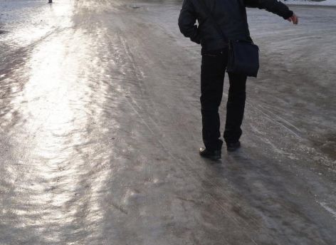 ​170 человек за сутки: в Сургуте увеличилось число пострадавших из-за гололеда