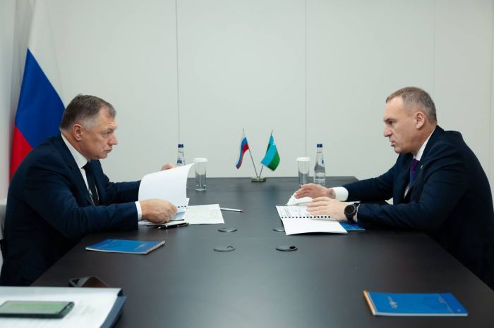 ​Руслан Кухарук обсудил с Маратом Хуснуллиным главные транспортные стройки Югры